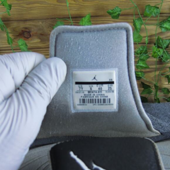 Jordan Slide Hydro 6 Boys‎ Y 7 Medium Sandal Black Synthetic Hook & Loop - Picture 5 of 7